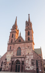 Fototapeta na wymiar Basel, Altstadt, Münster, Münsterplatz, Winter, Schweiz