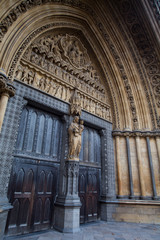 Obraz premium Door with Rusty Floral Metal on Westminster Abbey, London, Engla