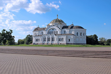 Fototapeta na wymiar Garrison St. Nicholas Church (Garrison Church) in Brest Fortress