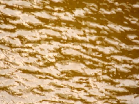 Flie&szlig;endes Wasser / Brauner Fluss