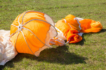 parachute for aiming