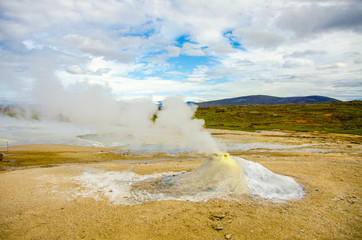 Geysir - hveravellir. Geothermal hot springs. 