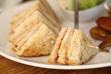 sandwich ham and cheese