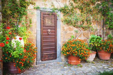 The door to the magic world, Tuscany