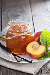 Peach vanilla jam