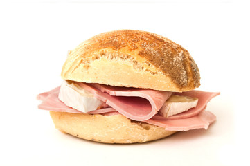 sandwich jambon fromage sur fond blanc