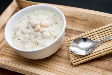 Knödelsuppe