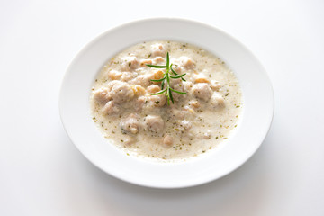 Knödelsuppe