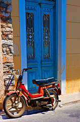 Digital painting of an old rusty moped in a  greek village