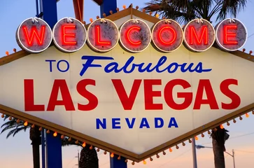 Poster Welcome to Fabulous Las Vegas sign at night, Nevada © donyanedomam