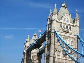 Fototapeta na wymiar River Thames & Tower Bridge - London - England - UK