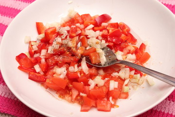Tomaten Paprika Salat
