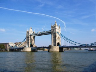 Fototapeta na wymiar River Thames & Tower Bridge - London - England - UK