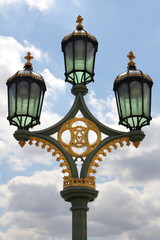 Fototapeta na wymiar Old style street light in London, England