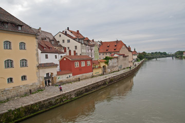 Fototapeta na wymiar Donauufer