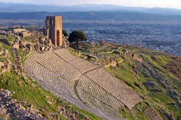 Fotobehang Turkije the ancient theater in the ancient city of Pergamon, Turkey