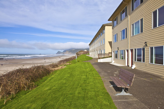 Ocean View Lodgings Lincoln City Oregon.