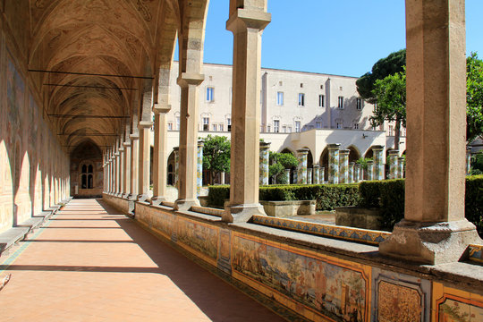 Napoli; Monastero di santa Chiara, chiostro