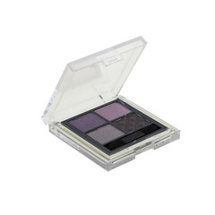 Eye shadows in box