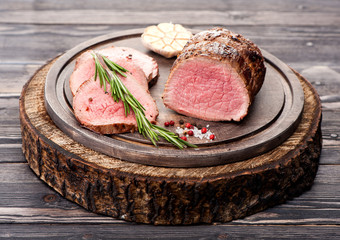Roast beef with rosemary and garlic