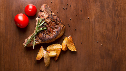 Grilled meat with vegetables