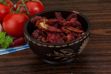Dried tomtoes
