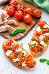 Bruschetta with cherry tomato and mozzarella