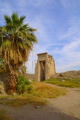 Fototapeta na wymiar Луксорский храм