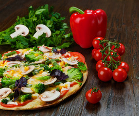Delicious vegetarian pizza with mushrooms