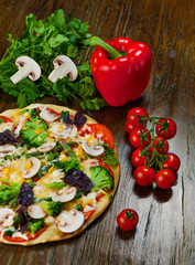 Delicious vegetarian pizza with mushrooms