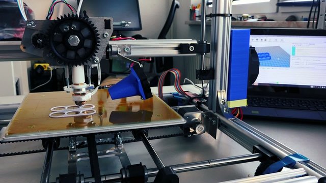 print prototype on 3D printer