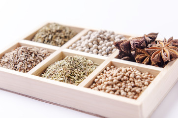 oblique six-blocks wooden frame collection of spices