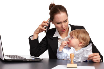 Mutter und Kind bei der Arbeit Serienbild 11