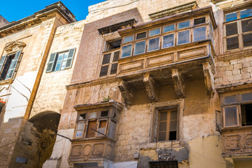 Naklejka premium Façade d'immeuble à La Valette, Malte