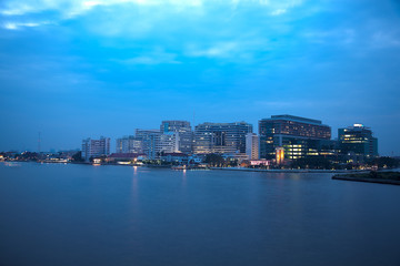 Fototapeta na wymiar Siriraj Hospital, Bangkok and the Chao Phraya River