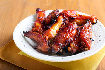 Sweet and sticky chicken wings