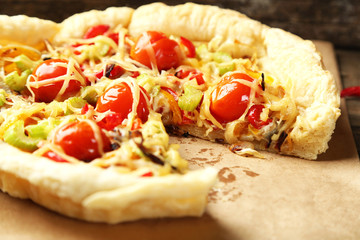 Vegetable pie with paprika, tomatoes and cheese
