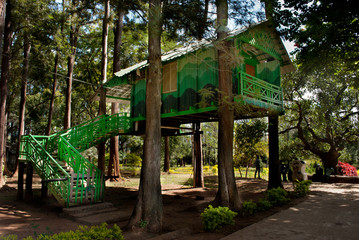 Hanging cottage