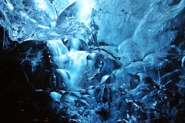 Shading of ice in ice cave