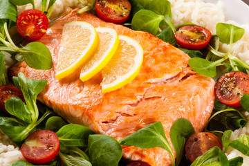 Roasted salmon, white rice and vegetables
