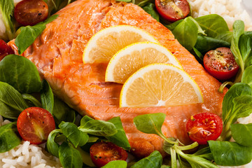 Roasted salmon, white rice and vegetables