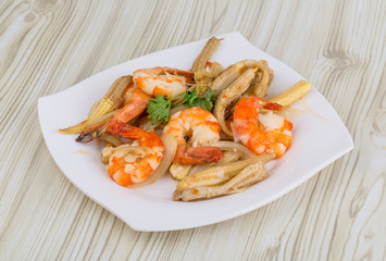 Shrimp and corn salad