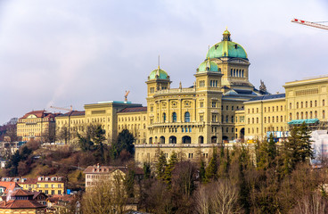 Fototapeta na wymiar View of the Federal Palace of Switzerland (Bundeshaus) in Bern