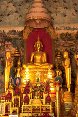 Fototapeta premium Indoor of famous sitting Buddha in Thai Temple.