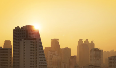 Fototapeta na wymiar Sunset view of the Bangkok city