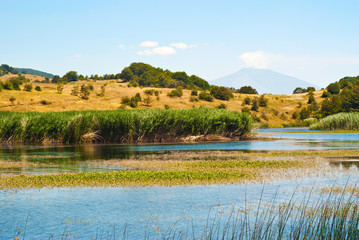 Biviere lake with views of Etna