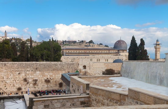 Wailing Wall and Temple Mount after snow