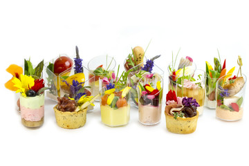 canaps with edible flowers