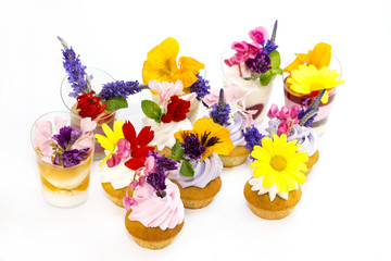 canaps with edible flowers
