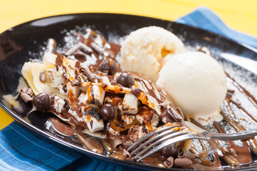 ice cream crepe